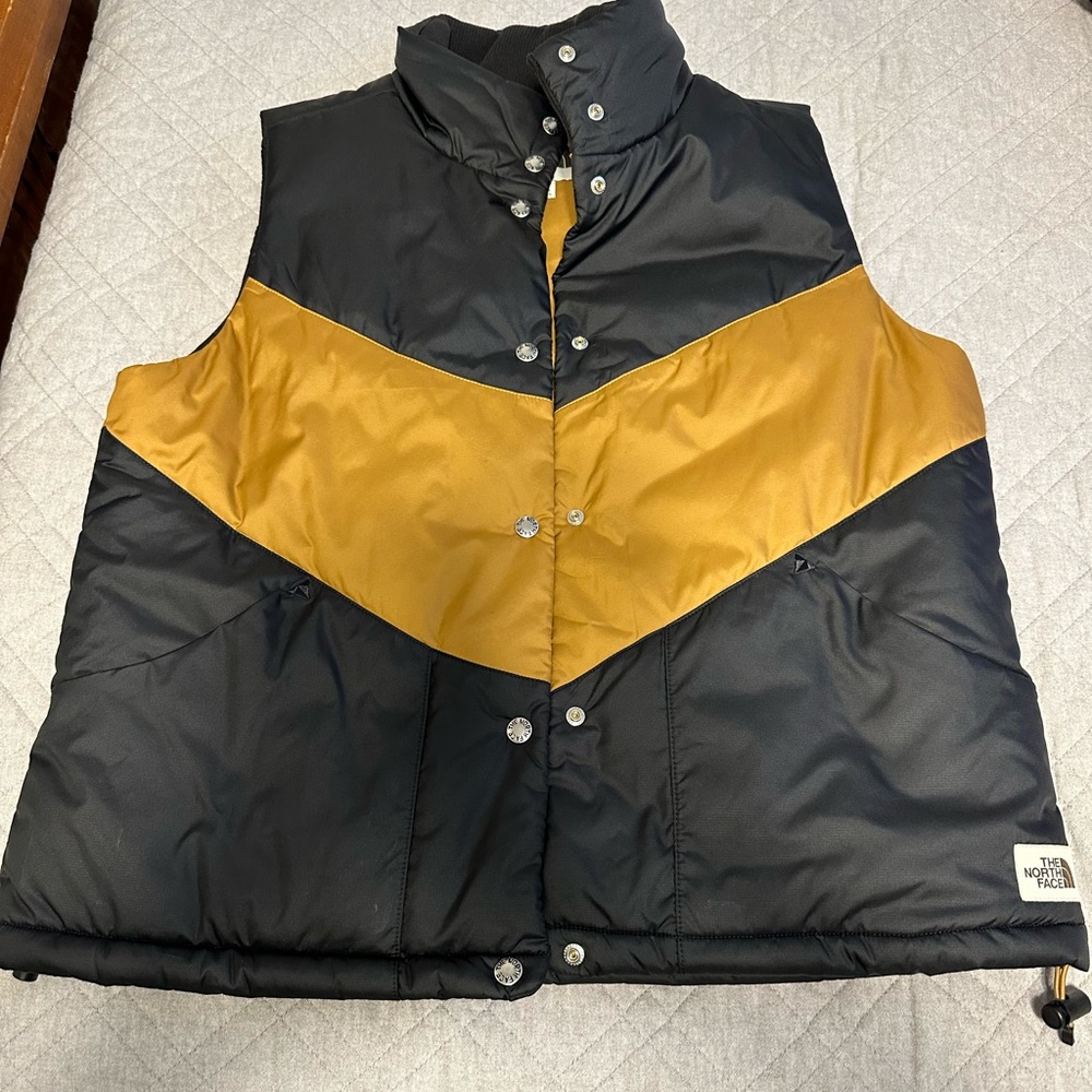 The North face vest